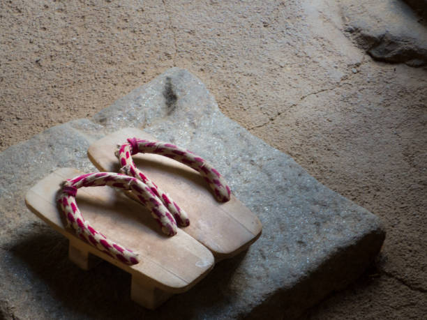 Những đôi dép truyền thống nổi tiếng của Nhật Bản